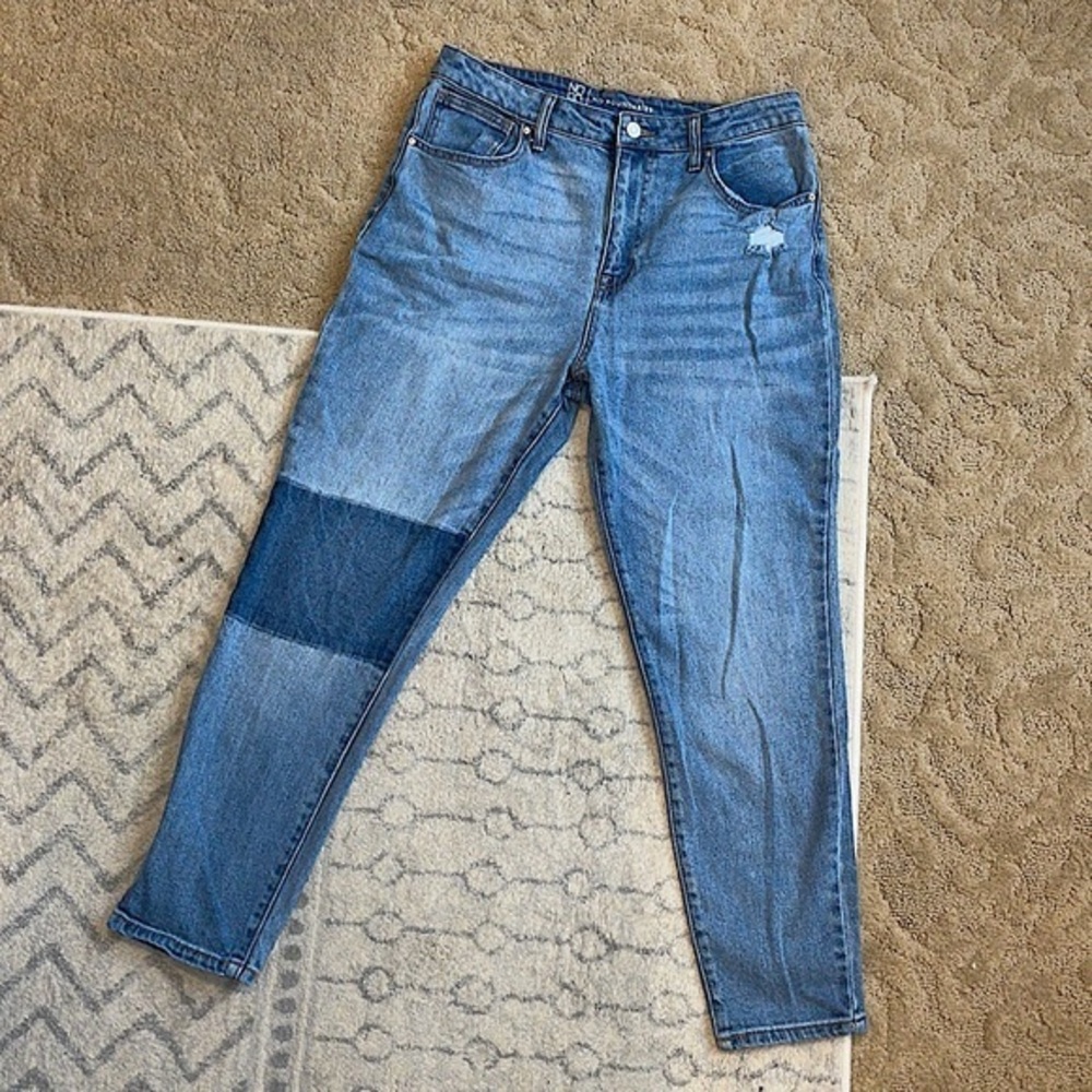 No Boundaries Size 13 Jeans. Light wash, minimal distress NWOT CONDITION